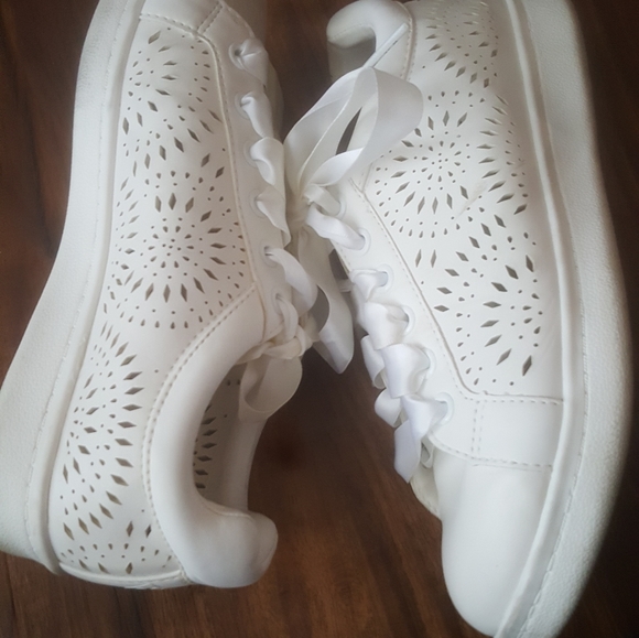 Sam & Libby boho perforated SZ 6 - Picture 2 of 5